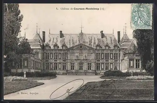 AK Courson-Monteloup, Château imposant vu de face