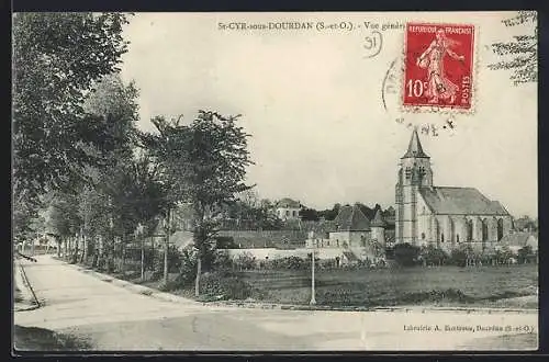 AK St-Cyr-sous-Dourdan, Vue générale du village et de l`église