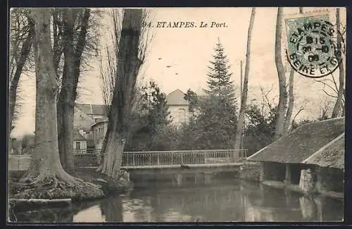 AK Étampes, Le Port