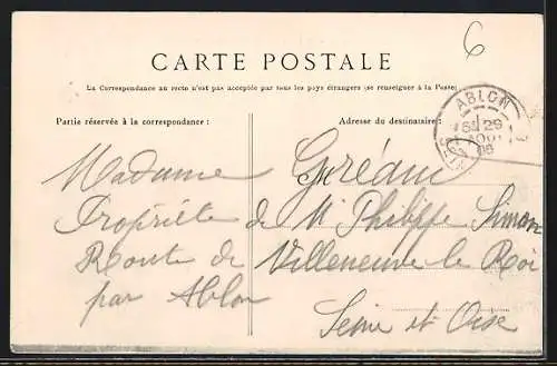 AK Grigny, Château de l`Arbalète et son allée arborée
