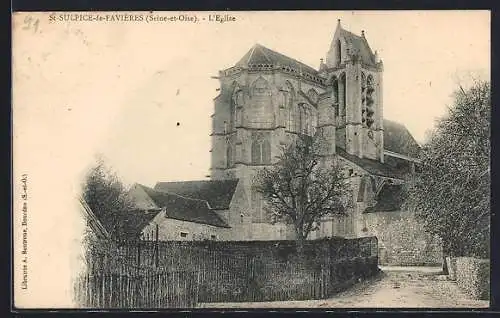 AK St-Sulpice-de-Favières, L`Église