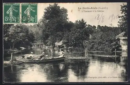 AK La Ferté-Alais, L`Essonne à la Gâtine avec barque sur la rivière