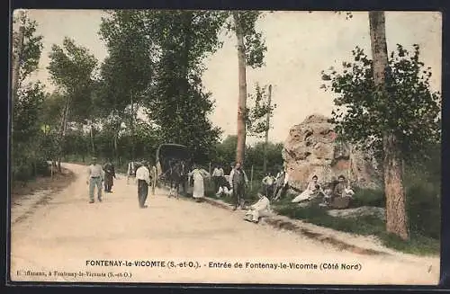 AK Fontenay-le-Vicomte, Entrée de Fontenay-le-Vicomte (Côté Nord)