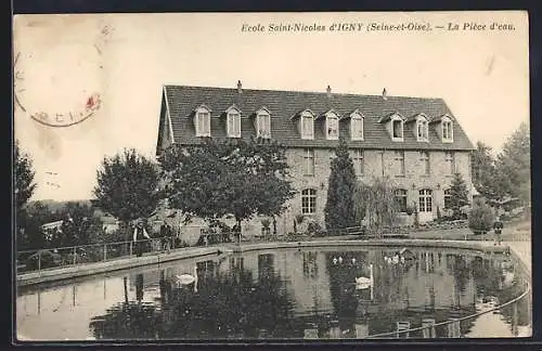 AK Igny, École Saint-Nicolas et la pièce d`eau