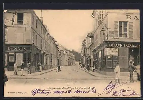 AK Longjumeau, La Grande-Rue animée avec passants et commerces