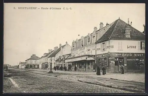 AK Montlhéry, Route d`Orléans avec boutiques et passants