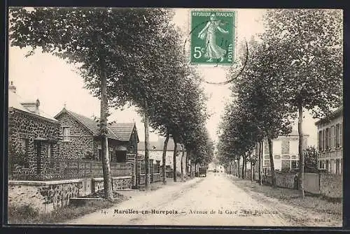 AK Marolles-en-Hurepoix, Avenue de la Gare et ses Pavillons