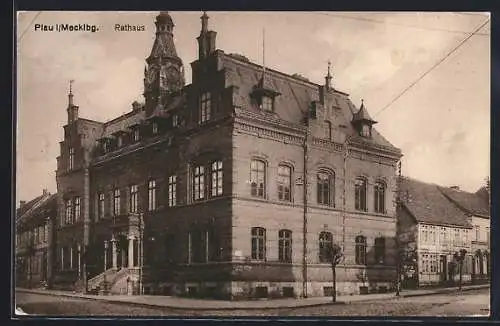 AK Plau i. Meckl., Partie am Rathaus