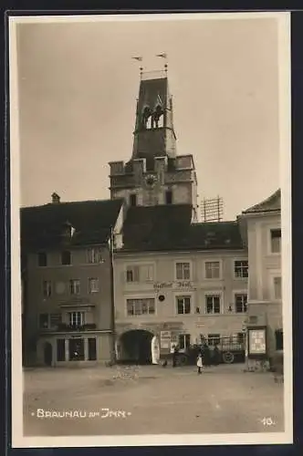 AK Braunau am Inn, Blick zum Gasthof Flink, Stadtplatz 27