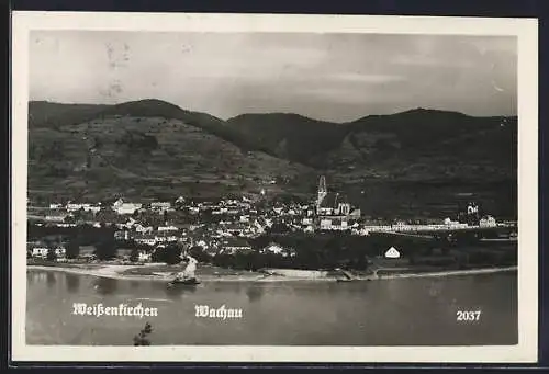 AK Weissenkirchen /Wachau, Ortsansicht mit Flusspartie