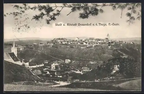 AK Drosendorf a. d. Thaya, Panoramablick vom Berg aus gesehen