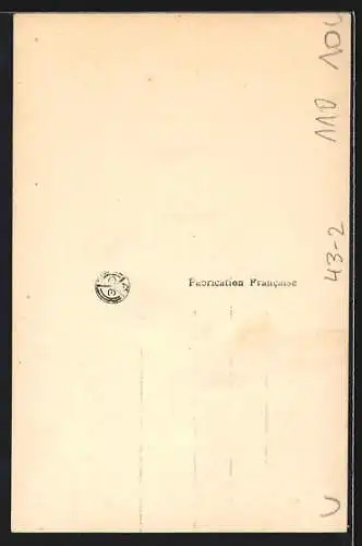 AK Junge Frau im Badeanzug am Strand