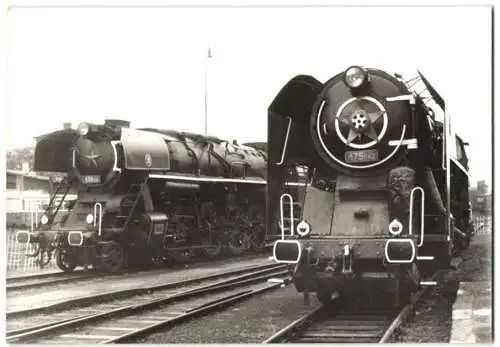 Fotografie Eisenbahn CSD - Ceskoslovenské státní dráhy, Skoda Tender-Lokomotive, Dampflok Nr. 475.1142 & 498.106