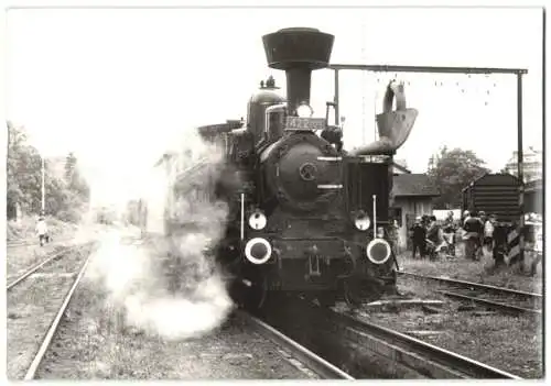 Fotografie Eisenbahn CSD - Ceskoslovenské státní dráhy, Personenzug mit Lokomotive, Dampflok Nr. 422.025