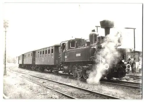 Fotografie Eisenbahn CSD - Ceskoslovenské státní dráhy, Personenzug mit Lokomotive, Dampflok Nr. 422.025