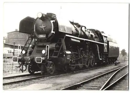 Fotografie Eisenbahn CSD - Ceskoslovenské státní dráhy, Skoda Tender-Lokomotive, Dampflok Nr. 498.106