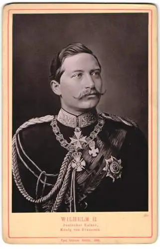 Fotografie Lichtdruck Paul Belker, Berlin, Kaiser Wilhelm II. in Uniform mit Orden