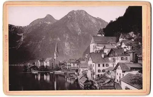 Fotografie Römmler & Jonas, Dresden, Ansicht Hallstadt, Blick auf die Wohnhäuser am Ufer