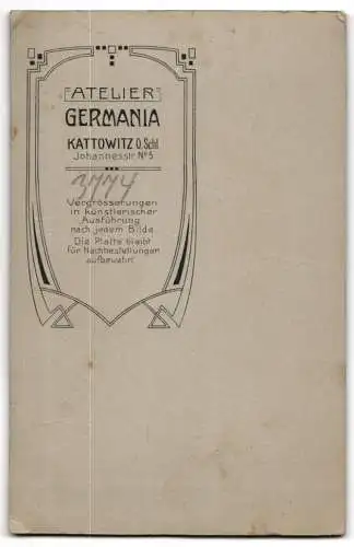 Fotografie Phot-Atelier Germania, Kattowitz, Johannesstr. 5, Gruppenporträt einer Familie