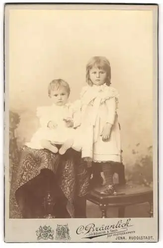 Fotografie C. Bräunlich, Jena, Teichgraben 5, Zwei Kinder in feiner Kleidung