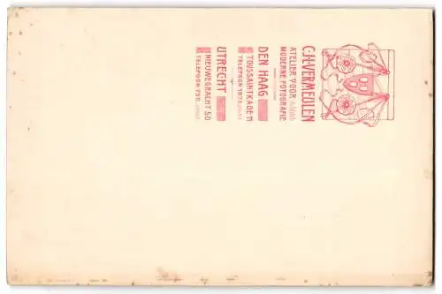 Fotografie C.J. Vermeulen, Den Haag, Toussaintkade 11, Familienporträt mit elegant gekleideten Personen