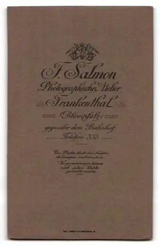 Fotografie J. Salmon, Frankenthal, Zwei Kinder in feiner Kleidung