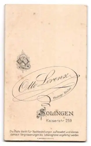 Fotografie Otto Lorenz, Solingen, Kaiserstr. 259, Portrait eines Mannes mit Schnurrbart