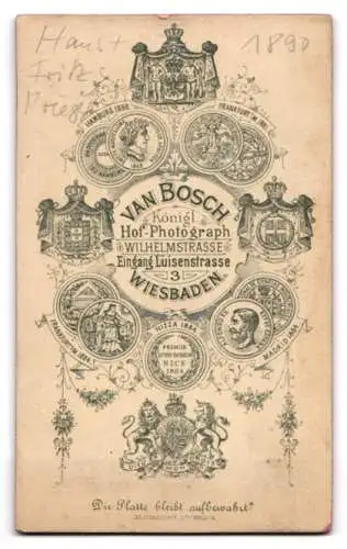 Fotografie van Bosch, Wiesbaden, Wilhelmstrasse 3, Zwei Jungen mit Reifen