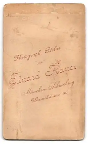 Fotografie Eduard Hauer, Schwabing, Werneckstrasse 30, Porträt eines Mannes mit Schnurrbart