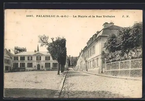 AK Palaiseau, La Mairie et la Rue Voltaire