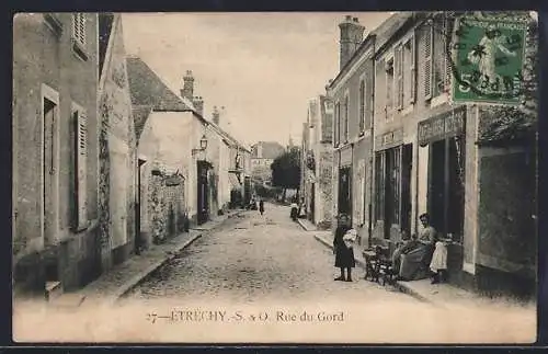 AK Étréchy, Rue du Gord animée avec habitants et boutiques