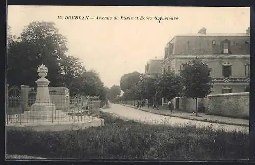 AK Dourdan, Avenue de Paris et École Supérieure