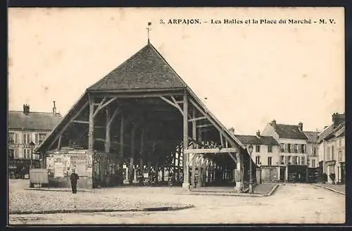 AK Arpajon, Les Halles et la Place du Marché