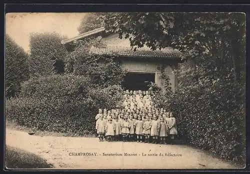 AK Champrosay, Sanatorium Minoret, La sortie du Réfectoire