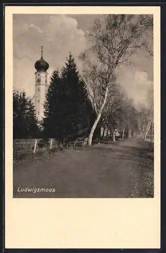 AK Ludwigsmoos, Strasse an der Kirche