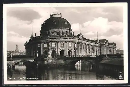 AK Berlin, Museumsinsel mit Kaiser Friedrich-Museum