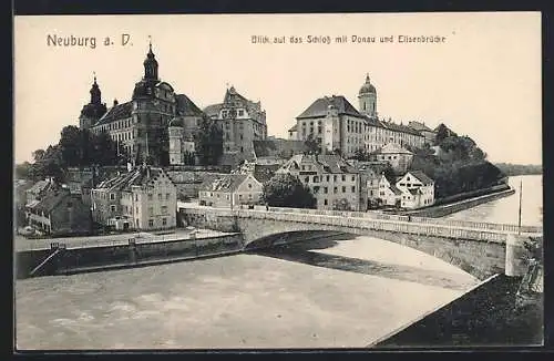 AK Neuburg / Donau, Blick auf das Schloss mit Donau und Elisenbrücke