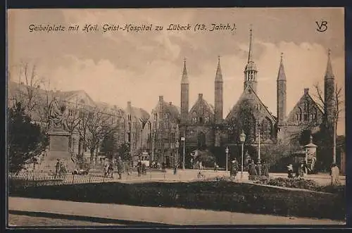 AK Lübeck, Geibelplatz mit Hl. Geist-Hospital