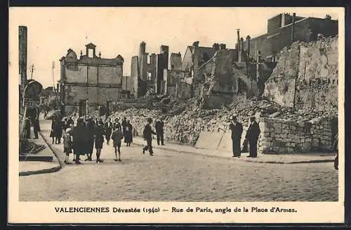 AK Valenciennes, Rue de Paris, angle de la Place d'Armes