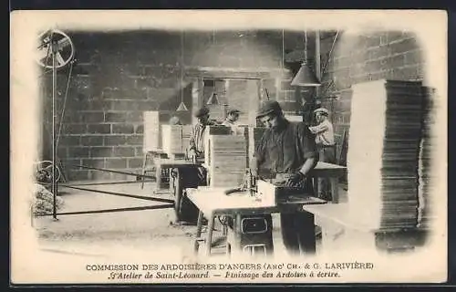 AK Angers, Commission des Ardoisières, Atelier de Saint-Lèonard - Finissage des Ardoises à ècrire, Schiefer