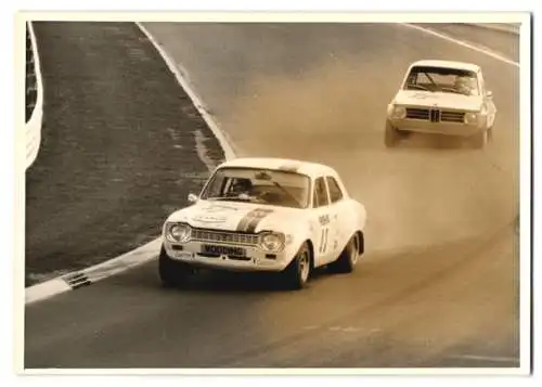 Fotografie Auto-Rennen Nürburgring, Rennwagen Ford Capri Startnummer 43