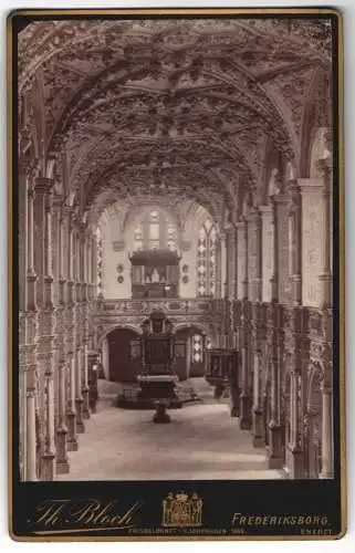 Fotografie Th. Bloch, Frederiksborg, Ansicht Hillerod, Innenansicht des Schlosskirche, Blick zum Altar, Orgel