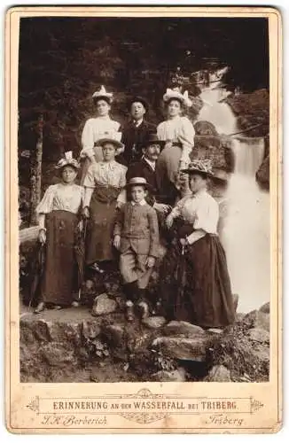 Fotografie J. K. Berberich, Triberg, Ansicht Triberg, Familienausflug zum Triberger Wasserfall