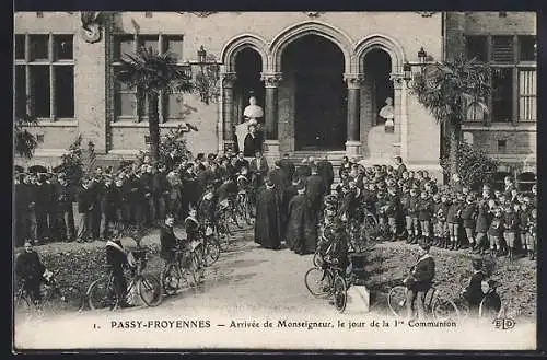 AK Passy-Froyennes, Arrivée de Monseigneur, le jour de la I. Communion