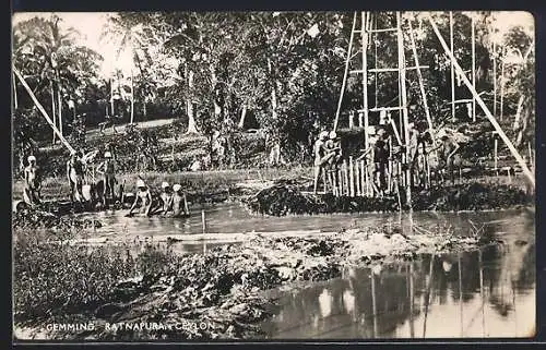 AK Ratnapura, Gemming, Edelsteinsuche am Fluss