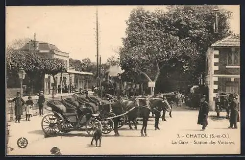 AK Chatou, La Gare, Station es Voitures