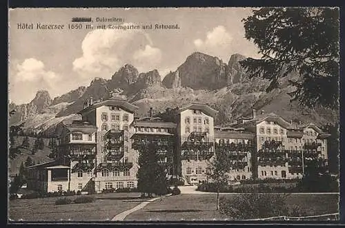 AK Karersee /Südtirol, Hôtel Karersee mit Rosengarten und Rotwand, Dolomiten