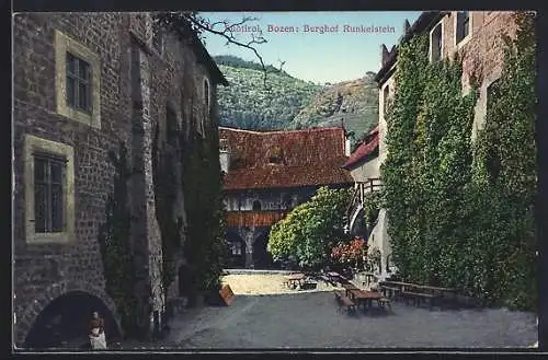 AK Bozen, Burghof Runkelstein