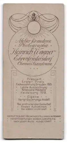 Fotografie Heinrich Wagner, Ehrenfriedersdorf, Chemnitzerstrasse, Eleganter Herr im Anzug