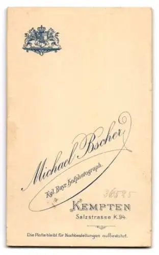 Fotografie Michael Bscher, Kempten, Salzstrasse 94, Junge mit Kerze im Anzug